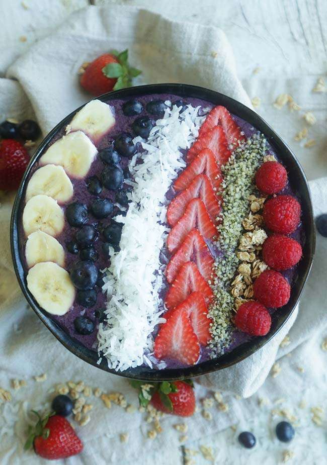 Berry Acai Bowl Recipe with Coconut, Bananas and Hemp Seeds
