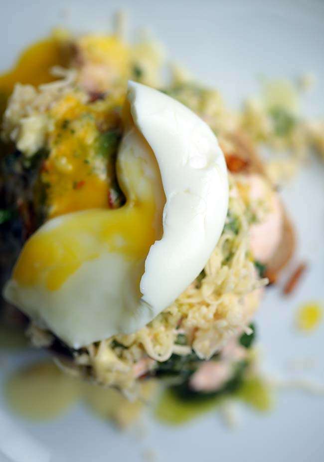 Ultimate Eggs Benedict Recipe with Whole Wheat English Muffin