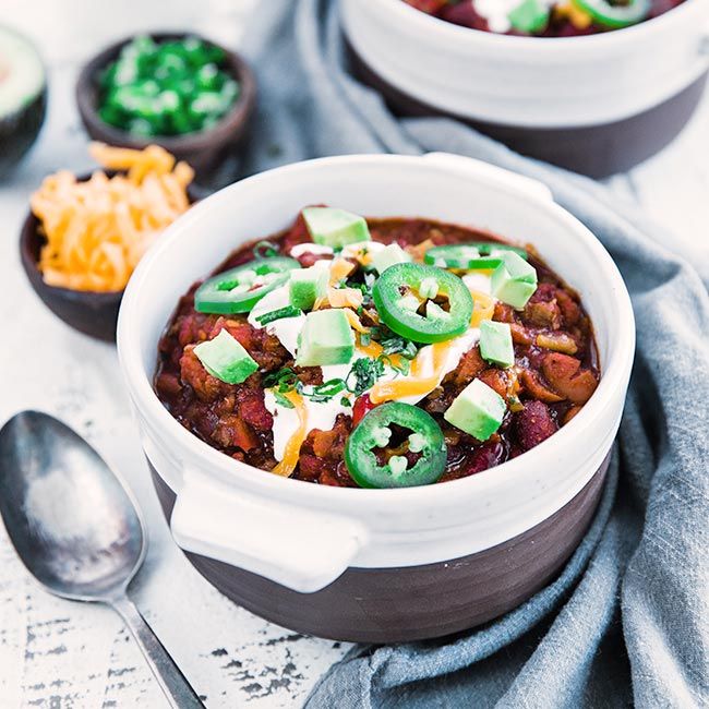 easy homemade chili recipe with jalapenos, avocado and cheddar cheese