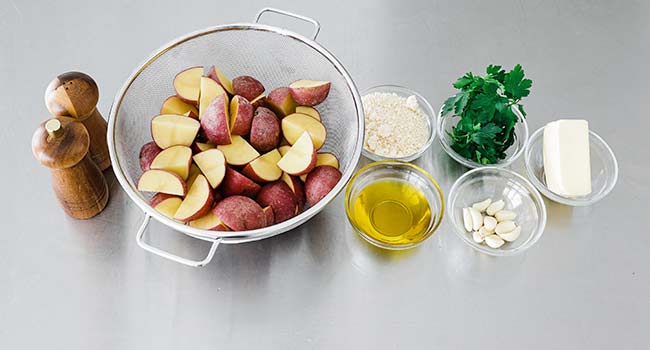 ingredients to make parmesan potatoes