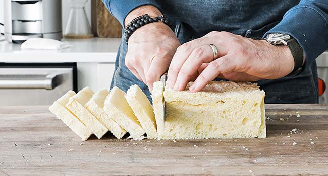 slicing bread