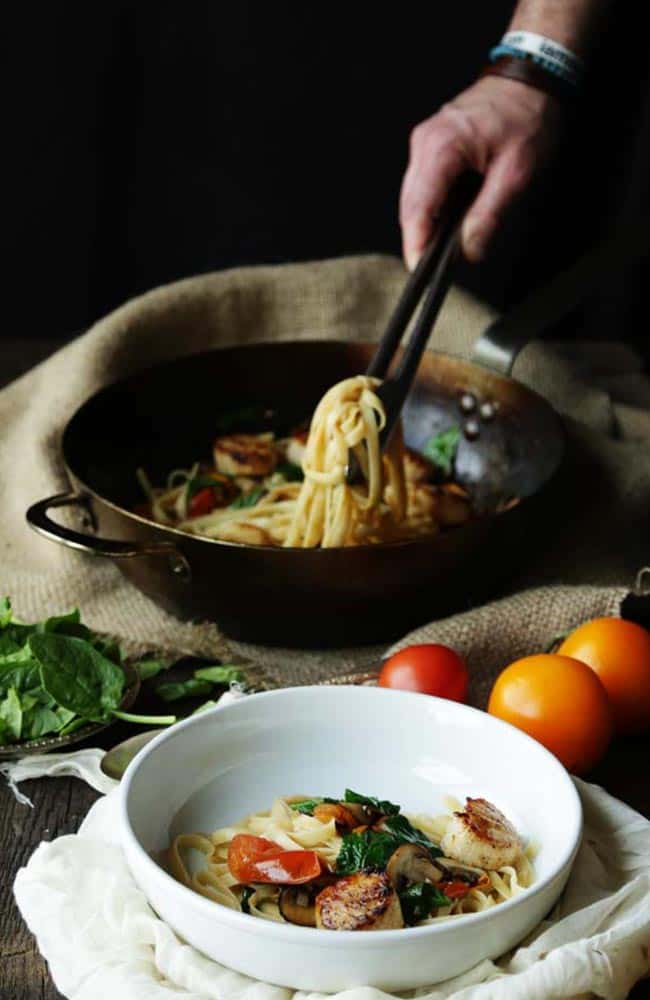 Sea Scallops Florentine Fettuccini with Mushrooms and Tomatoes Chef