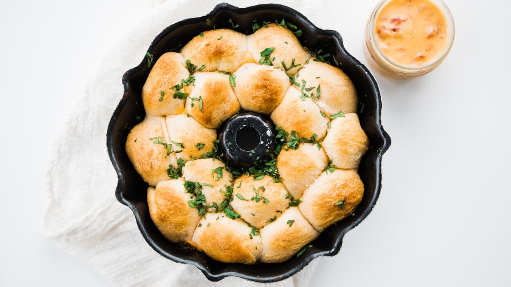 monkey bread recipe with queso dip