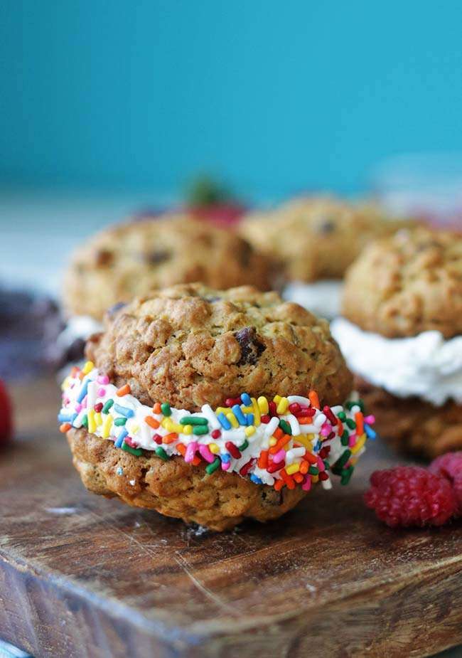 No Bake Cheesecake Peanut Butter Chocolate Chip Cookie Sandwiches