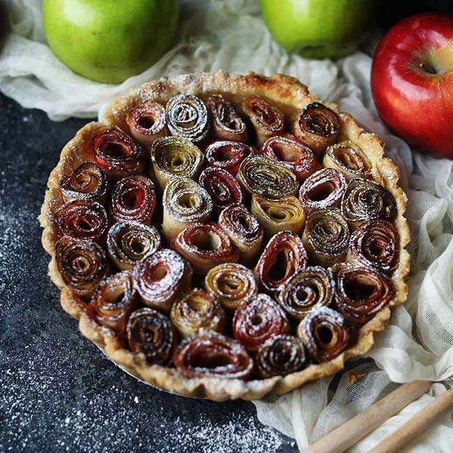 Homemade Rose Apple Pie Recipe with Cinnamon and Streusel