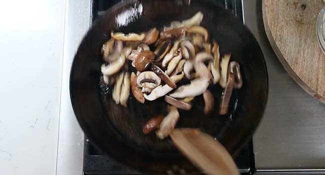 frying mushrooms