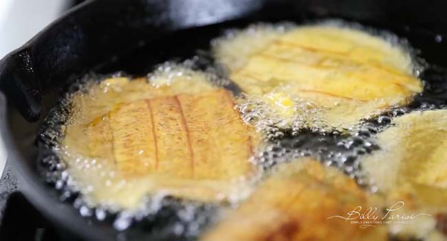 frying tostones