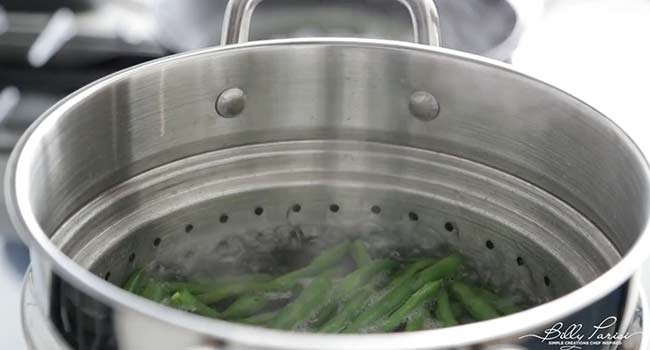 boiling green beans