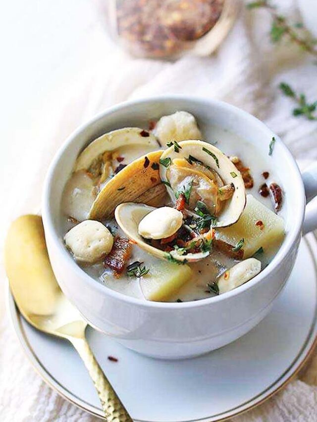 bowl of clam chowder