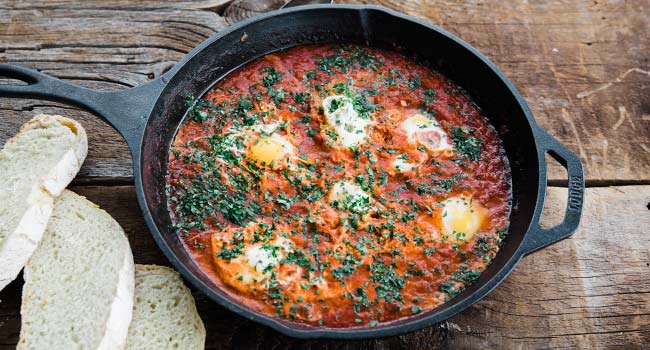 shakshuka with bread