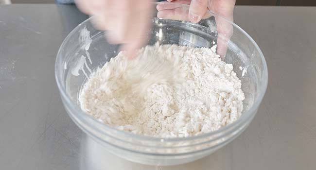 mixing a zeppole dough