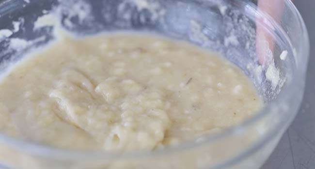 mashed bananas