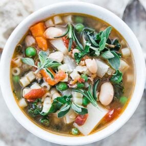 bowl of minestrone