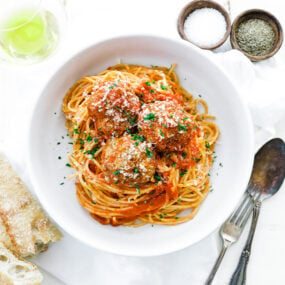 spaghetti and meatballs in a bowl