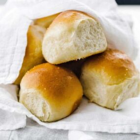 cropped-dinner-rolls-6.jpg