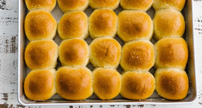 dinner rolls