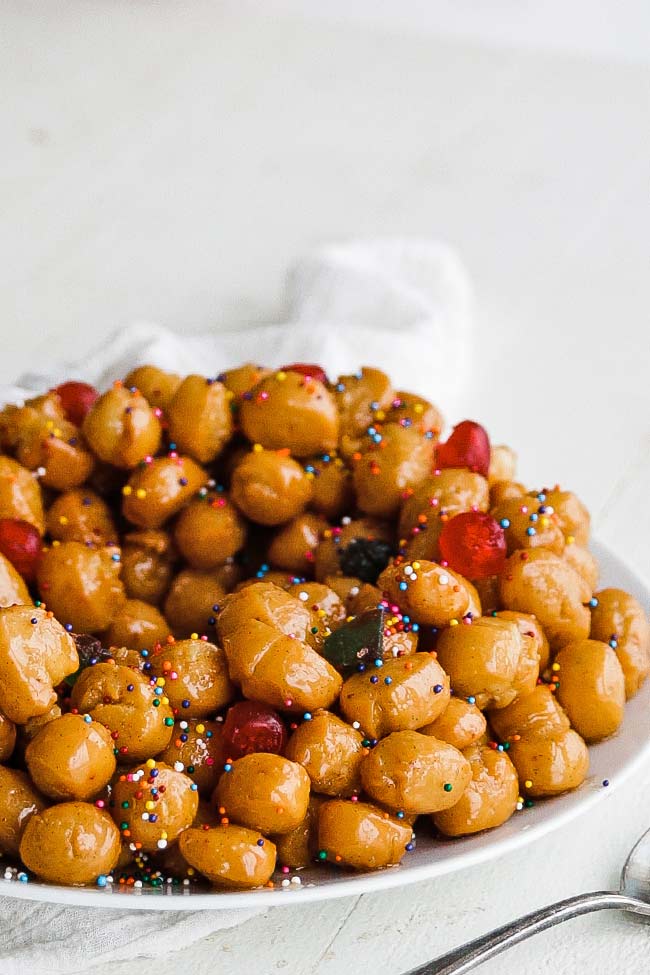 struffoli on a plate