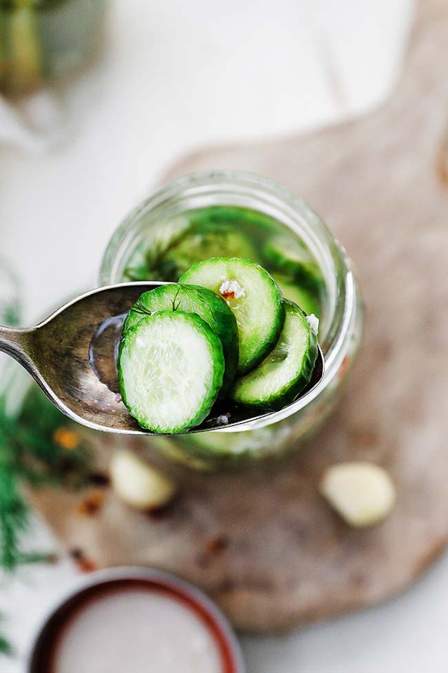 dill pickle slices