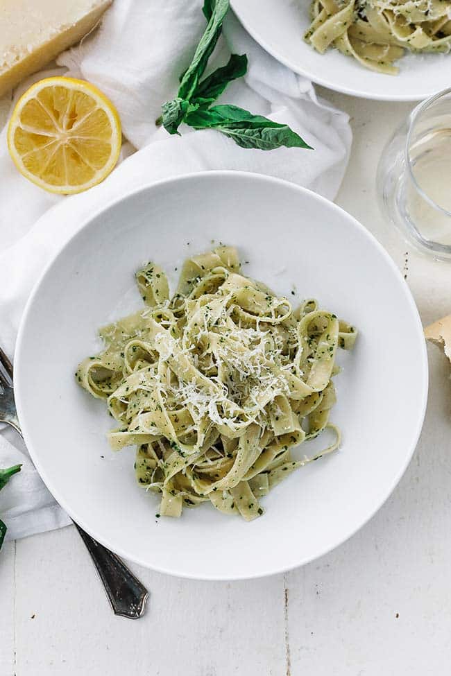 fettuccine pasta with pesto and lemon