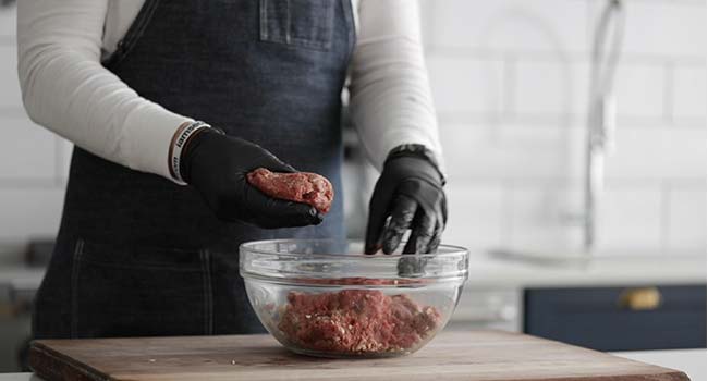 forming a burger from ground meat