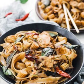 drunken noodles with chicken
