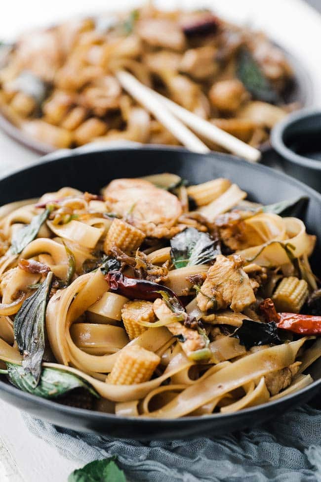 thai noodles with thai basil