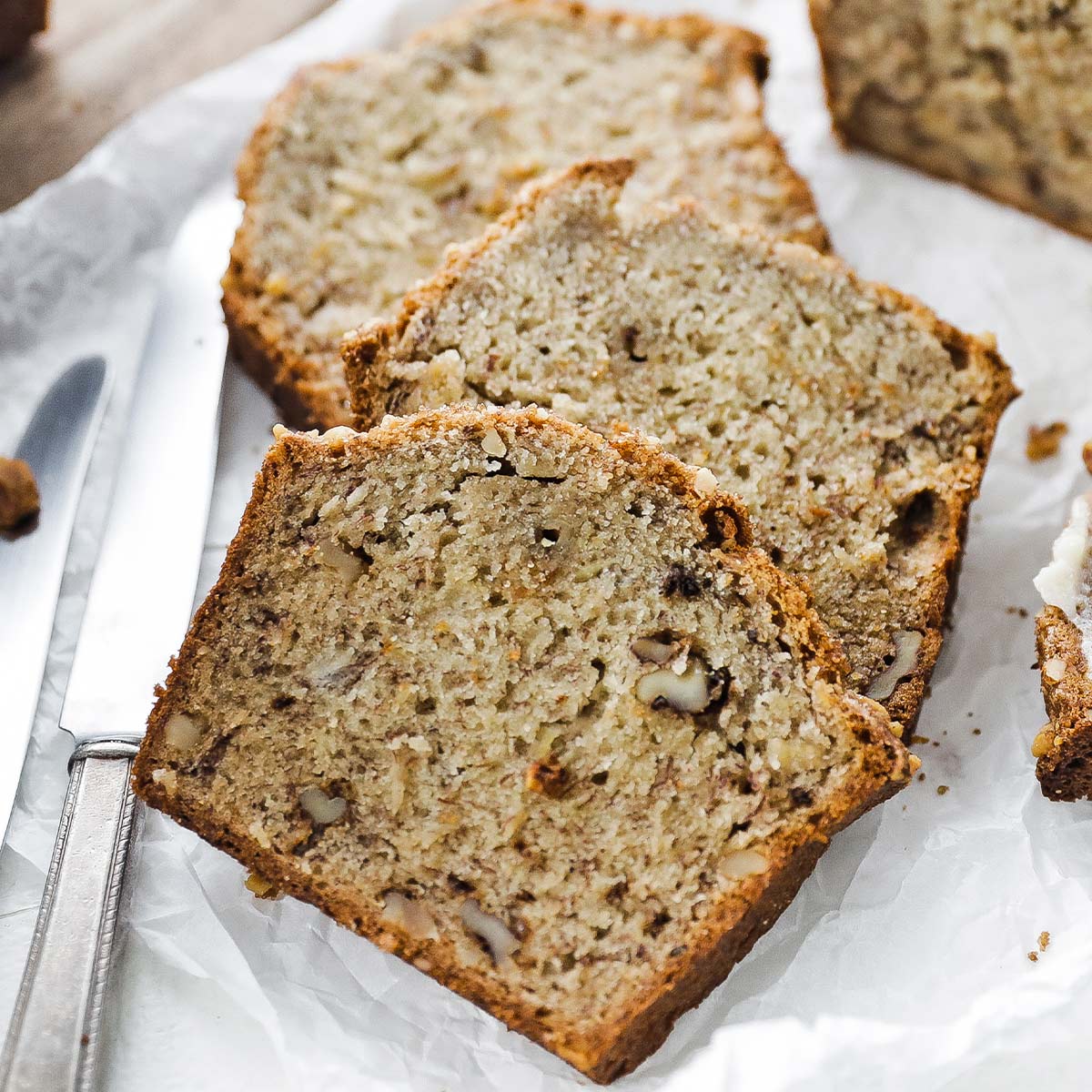 Banana Bread Recipe (With Video)