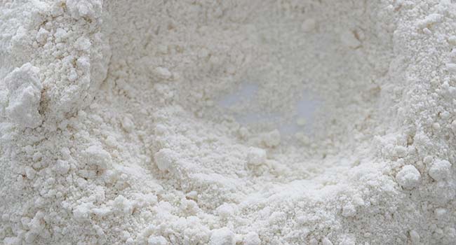 making a well in flour