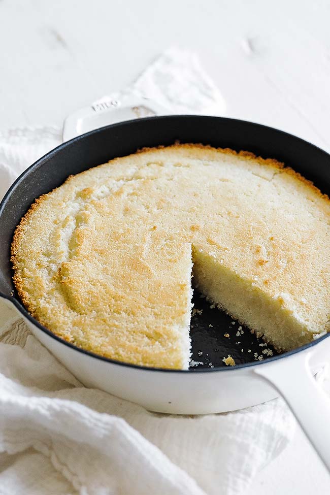 Southern Cornbread Recipe - Baked by an Introvert