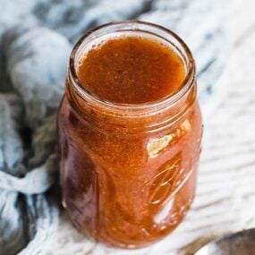 jar of carolina vinegar based bbq sauce