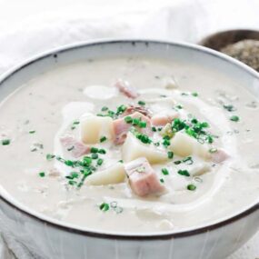 bowl of ham and potato soup