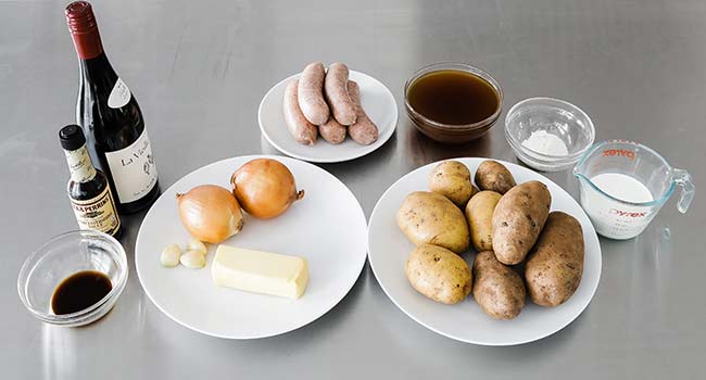 ingredients to make bangers and mash