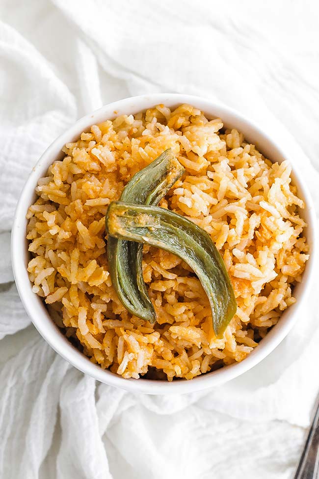 cooked mexican style rice with peppers