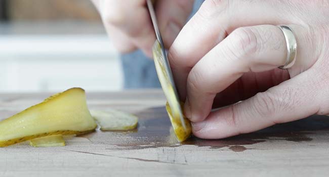 slicing pickles