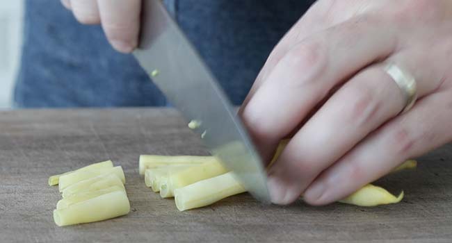 trimming wax beans