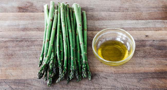 ingredients for roasted asparagus