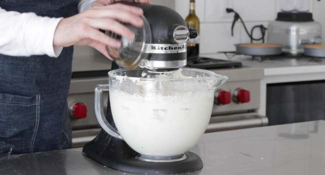 adding vanilla to whipped buttercream