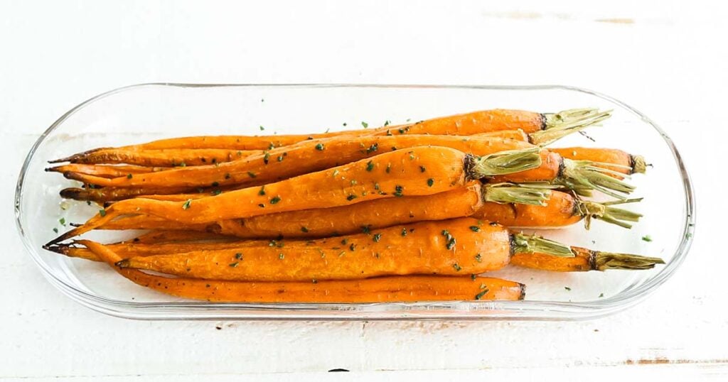 roasted carrots on a plate