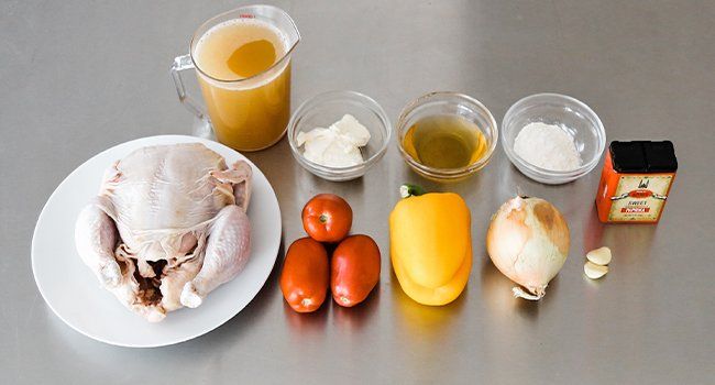 ingredients to make chicken paprikash