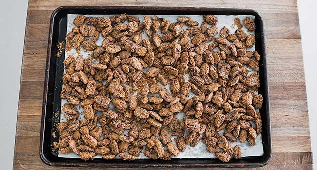 cooling candied pecans