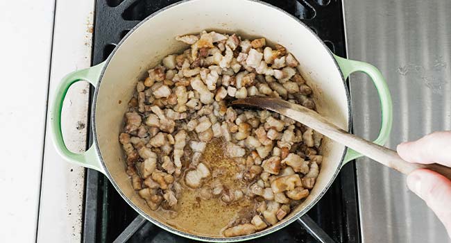 stirring pork lard