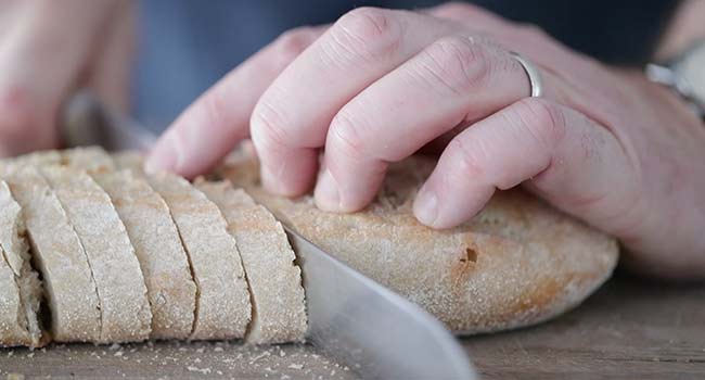 slicing bread