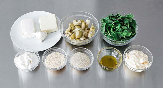 ingredients to make artichoke and spinach dip