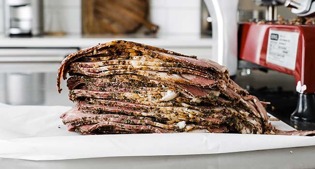 slicing prime rib