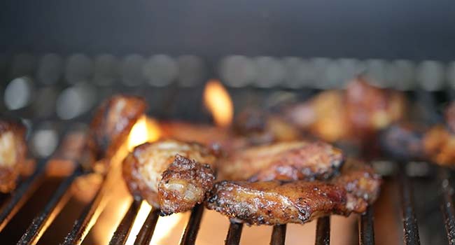 grilling smoked chicken wings