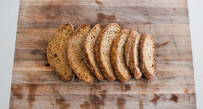 toasted slices of bread