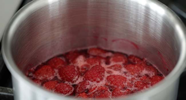 cooking raspberries