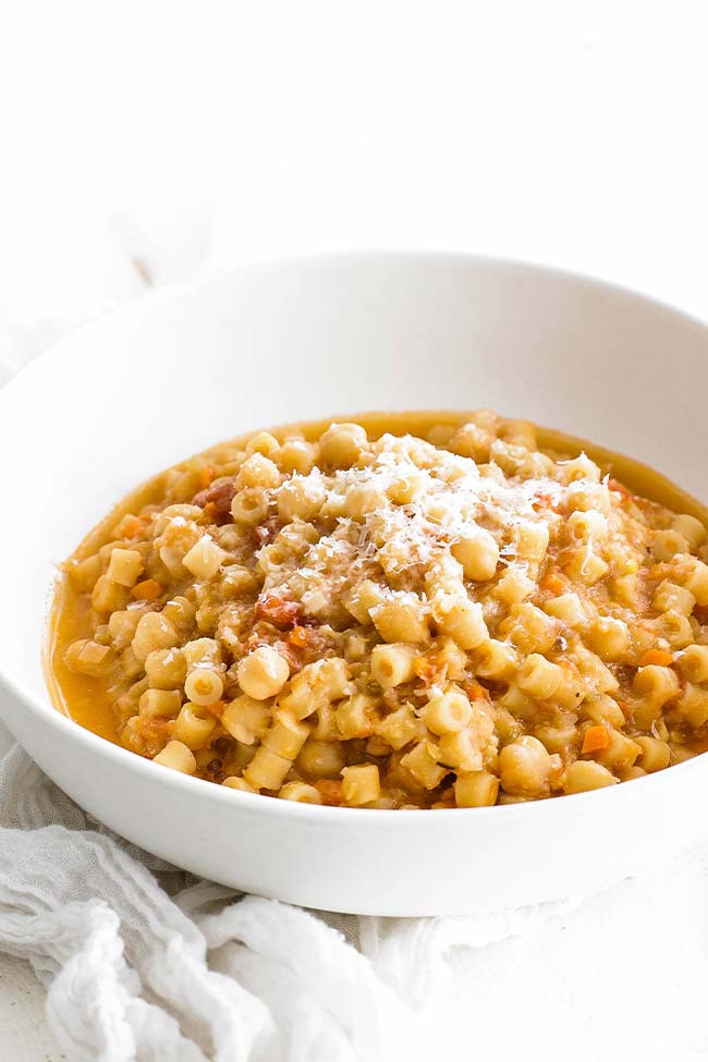 pasta e ceci in a bowl