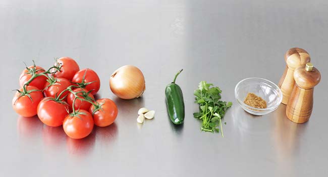 ingredients to make salsa