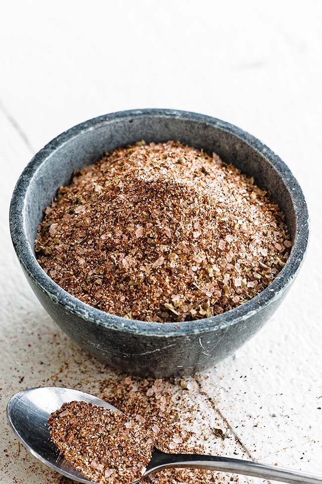 southwest seasoning rub in a bowl